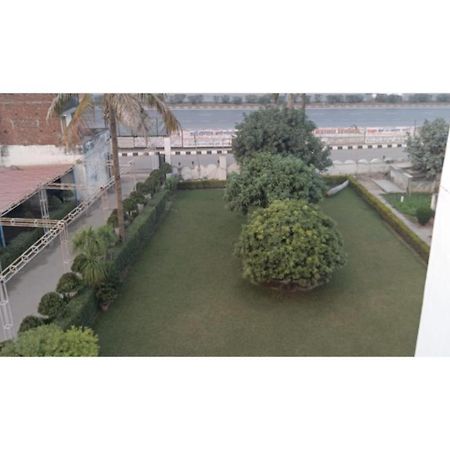 Hotel Sangam, Varanasi Exterior foto